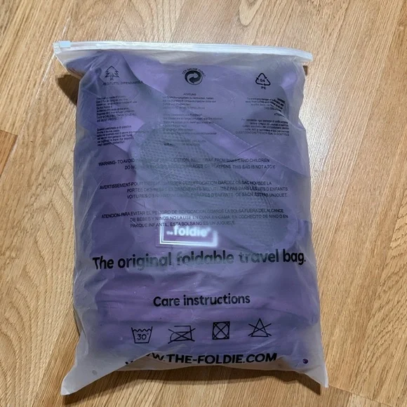 Foldie Travel Bag- Purple - Picture 16 of 16